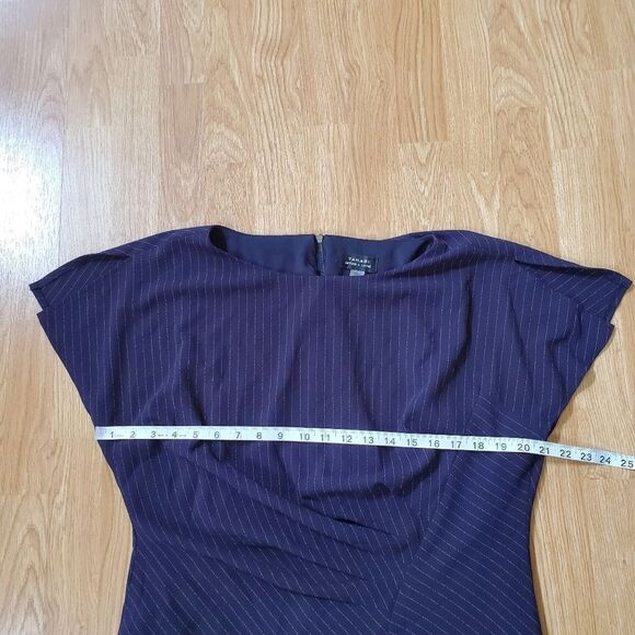 🌹 TAHARI 🌹 Flutter Sleeve Pinstripe Dress - [Size 16, Navy Blue] - Picture 8 of 11